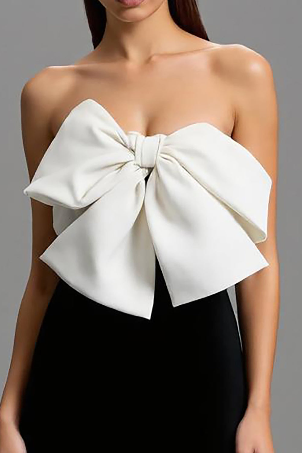 Sheath Black and White Strapless Formal Dress With Bow - Image 4
