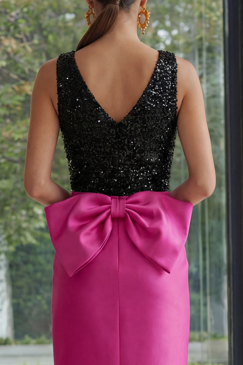 Sequin Bowed Fuchsia and Black Midi Formal Dress - Image 4